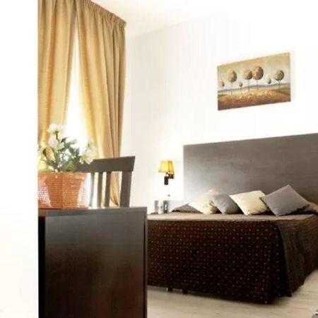 โรมัน เรสซิเดนซ์ Hotel ภายนอก รูปภาพ